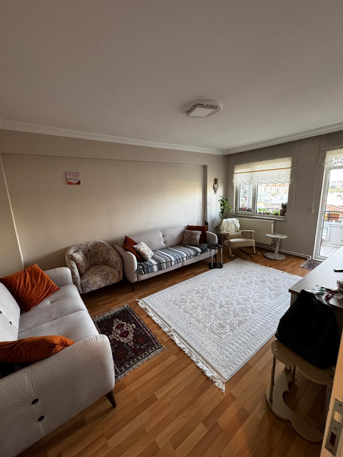 KAMPÜS EMLAK'TAN ET RAF RESTORAN KARŞISI SATILIK 3+1 DAİRE